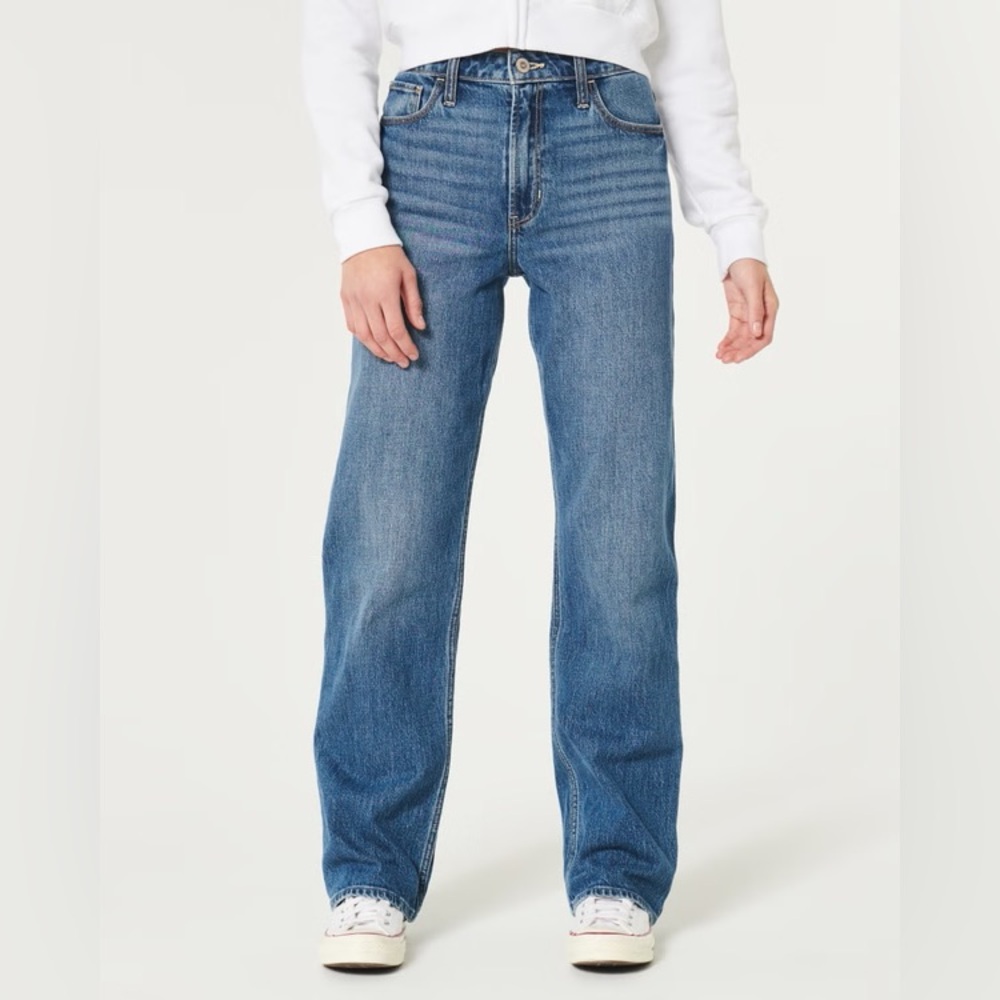 Hollister Women's Straight Leg Jeans in Classic Blue Denim